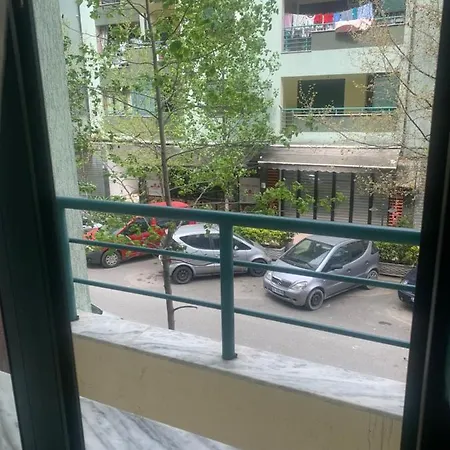 Daily Τίρανα